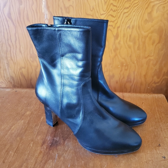 STUART WEITZMAN Rosalind 90 Leather Booties - Picture 3 of 16